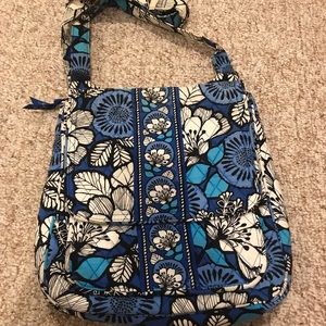 Vera Bradley Blue Bayou Mailbag